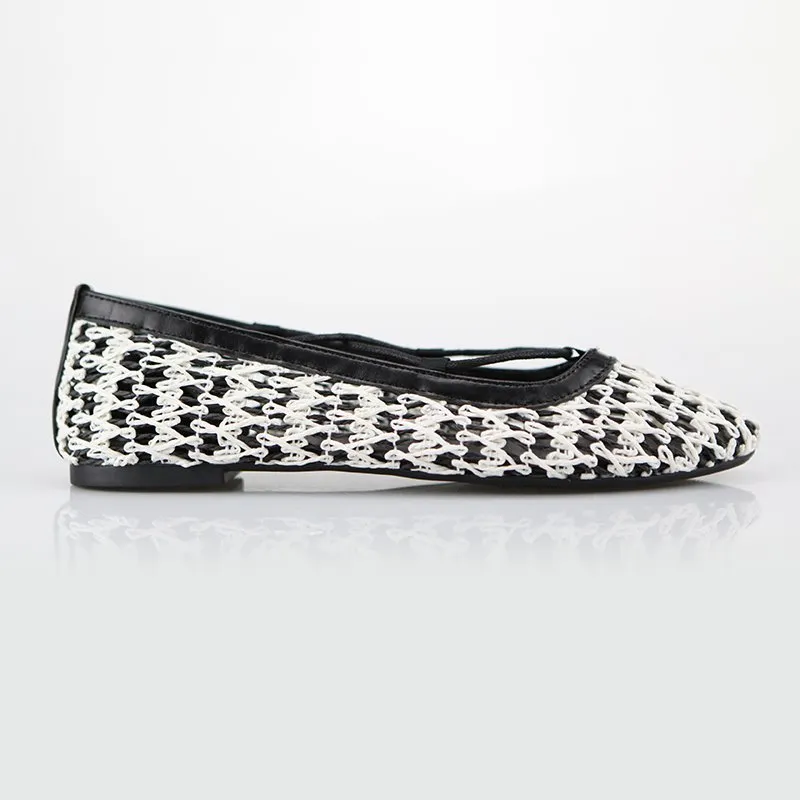 Black & White Woven Flat Black & White Woven Flat